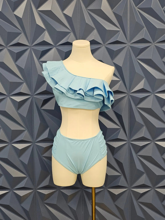 Dive into Summer 2024: The Hottest Swimsuit Styles