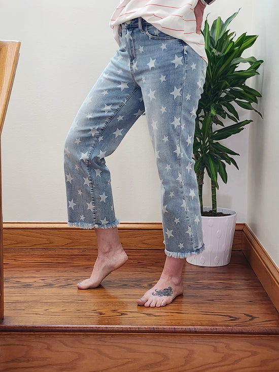 Judy Blue Star Cropped pants