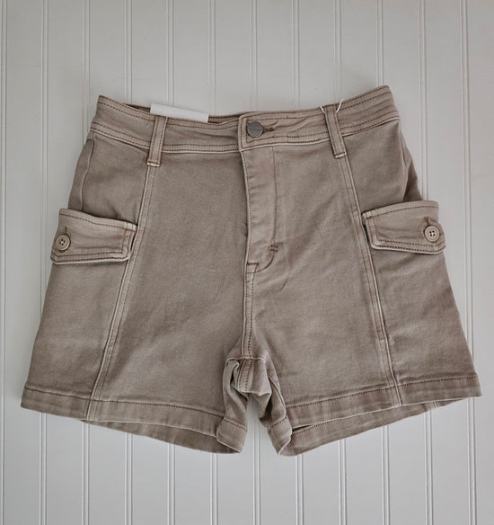 Load image into Gallery viewer, Khaki High Rise Shorts

