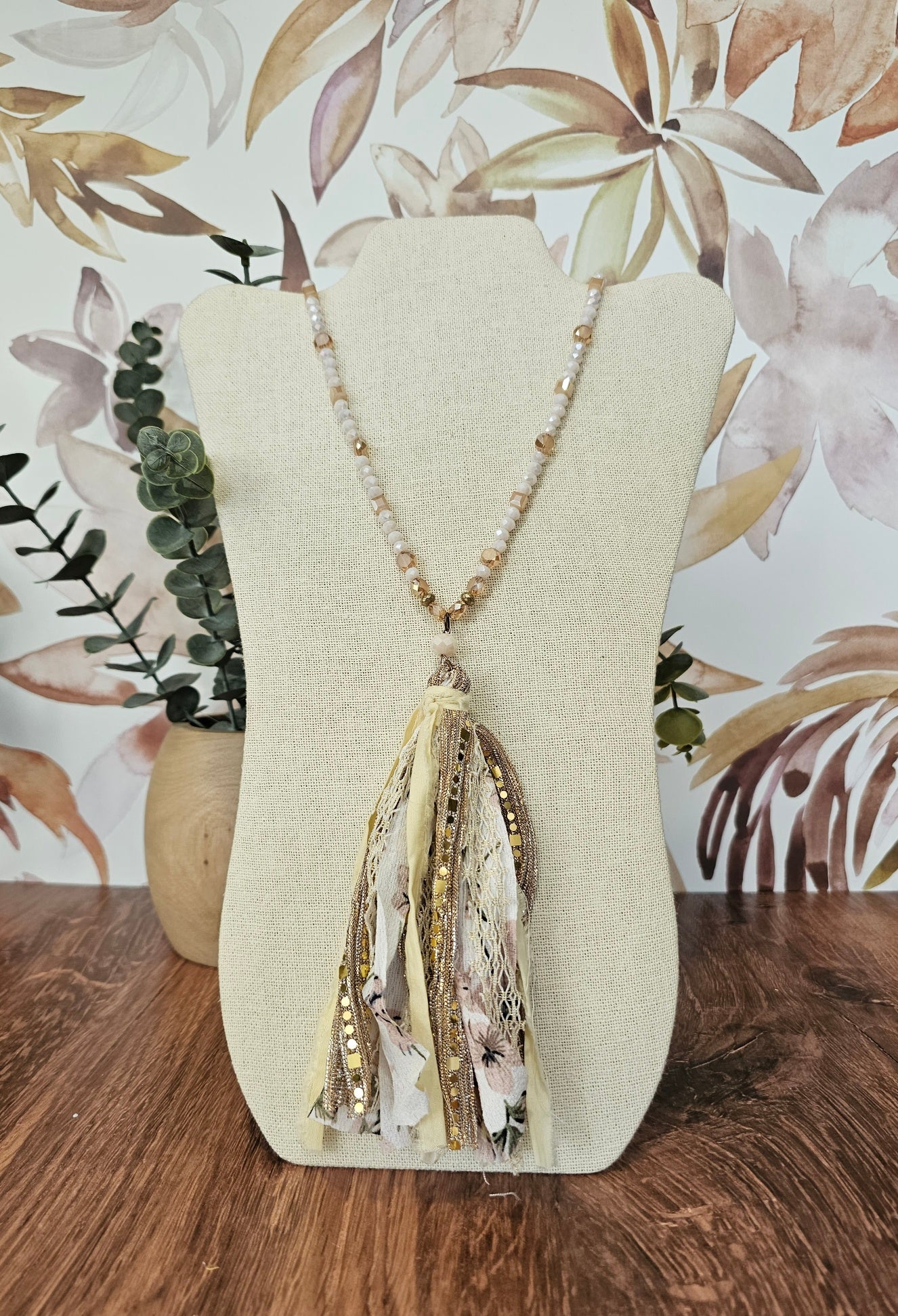 Load image into Gallery viewer, Neutral Bead Fringe Necklace
