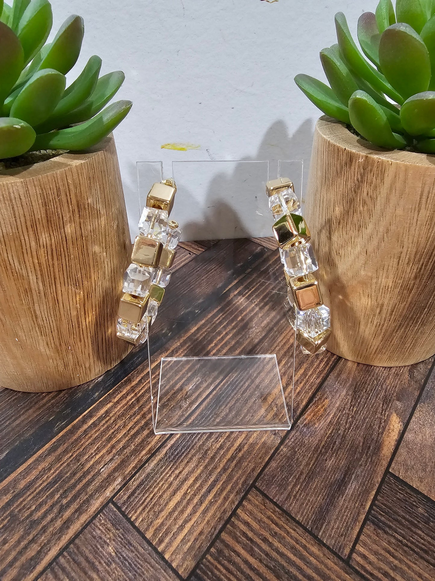 Load image into Gallery viewer, Clear &amp;amp; Gold Square Bead Hoops
