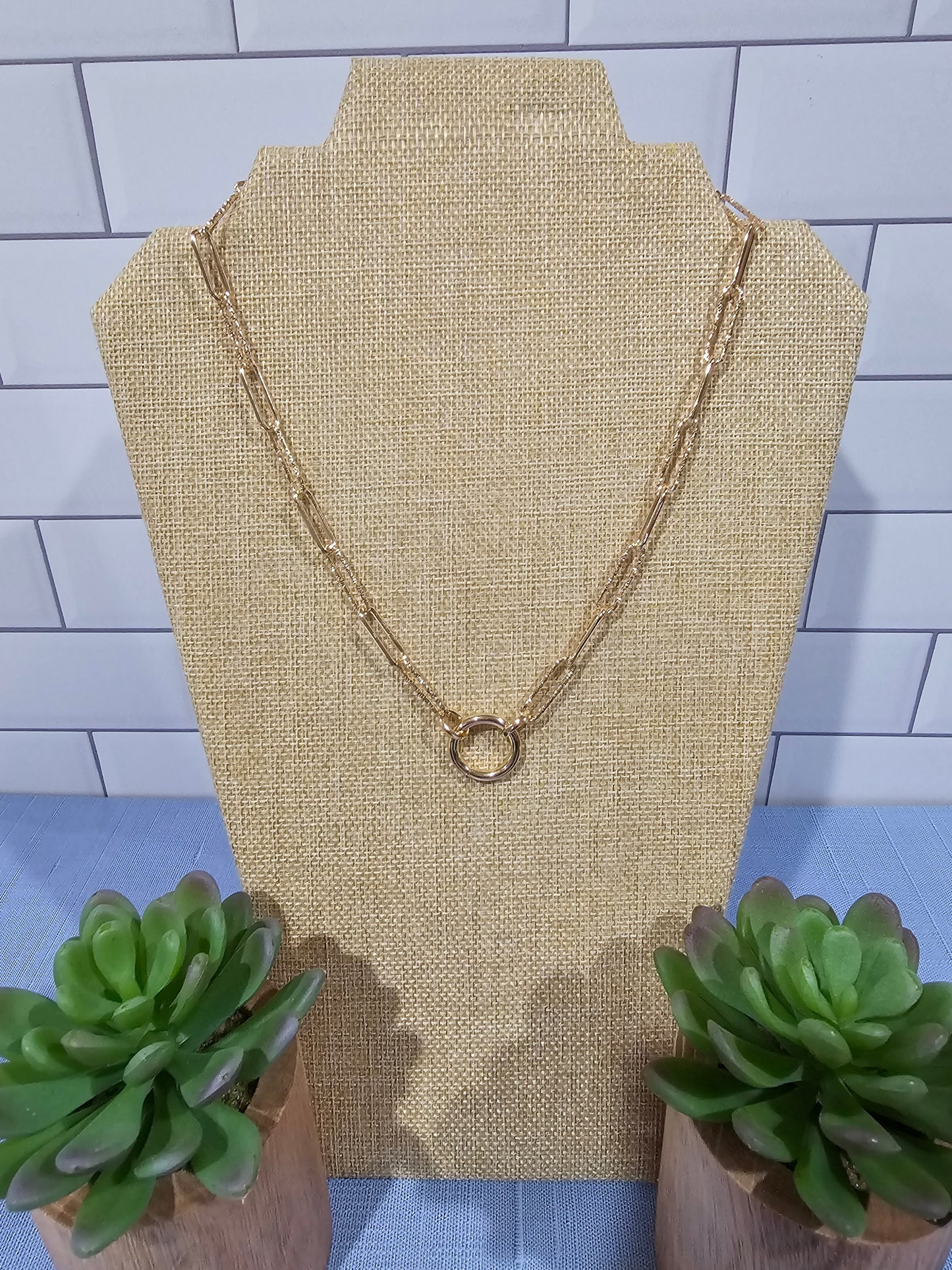 Link Chain Necklace with Open Circle Pendant