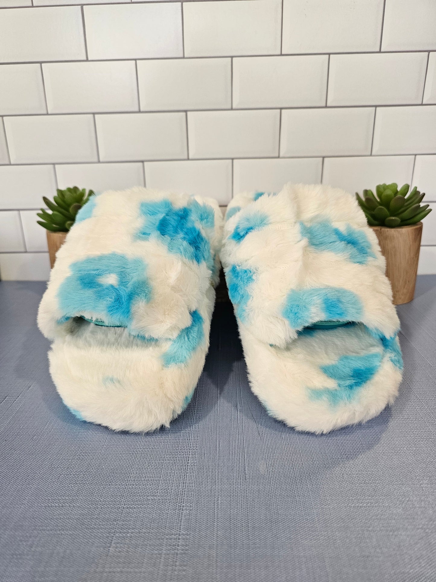 Fuzzy Soft Slippers