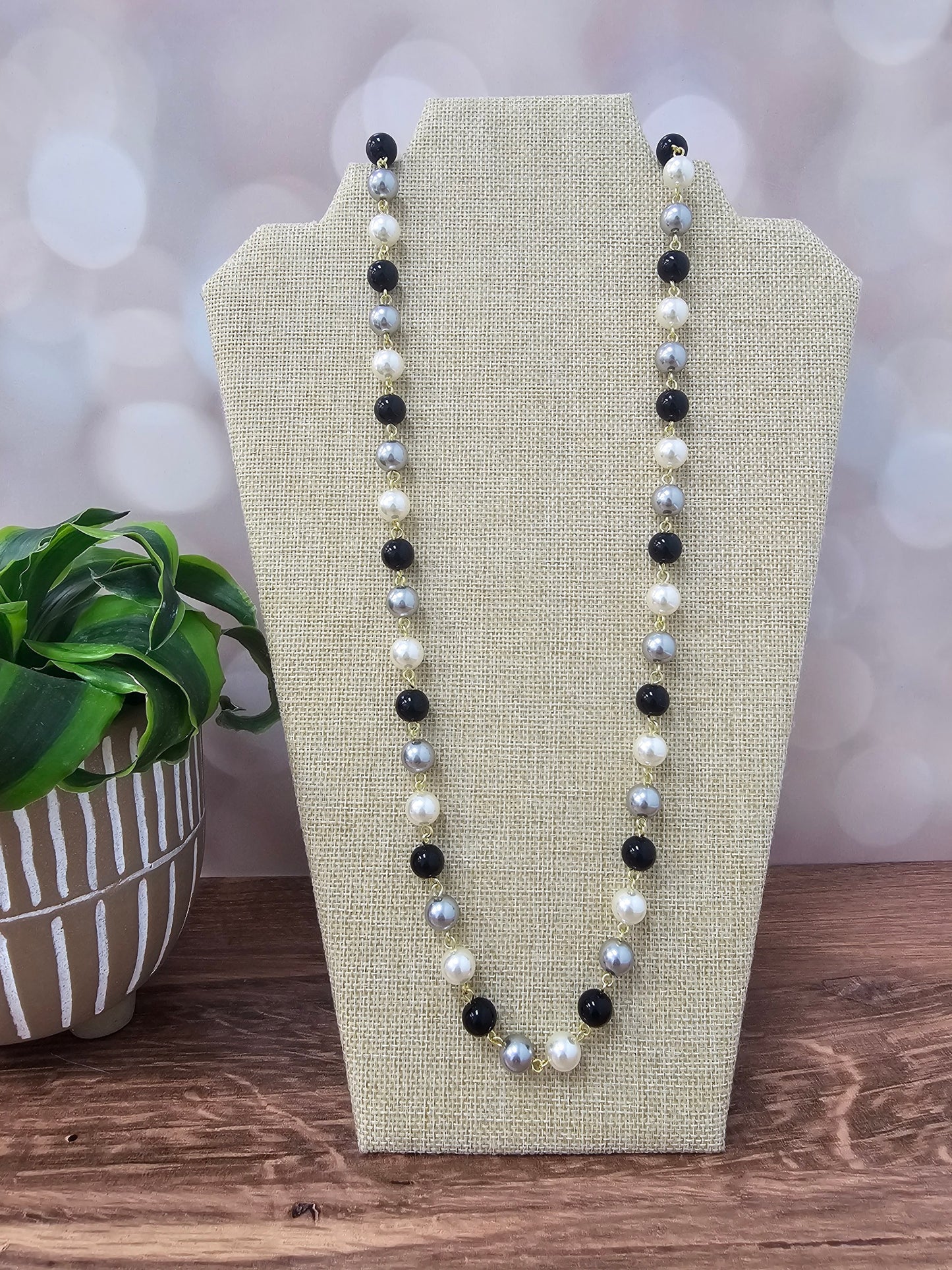 Mixed Pearl Beaded Long Necklace