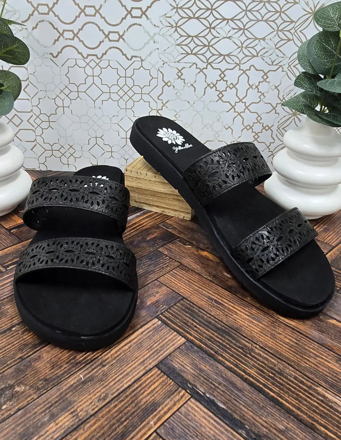 Fergal Slide Sandal Yellow Box