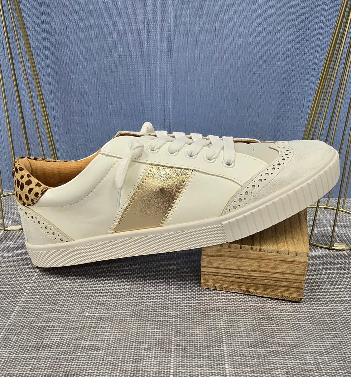 Delfina Slip-On Sneaker Yellow Box