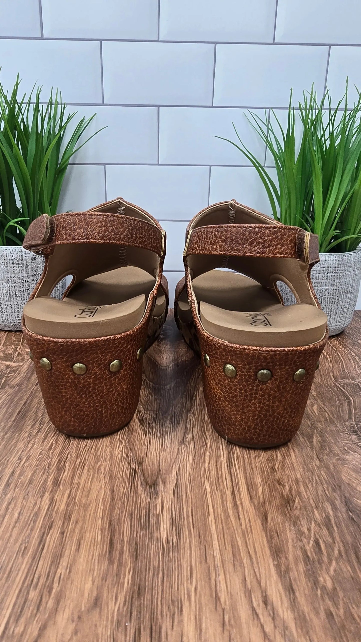 Carley Floral Corky's