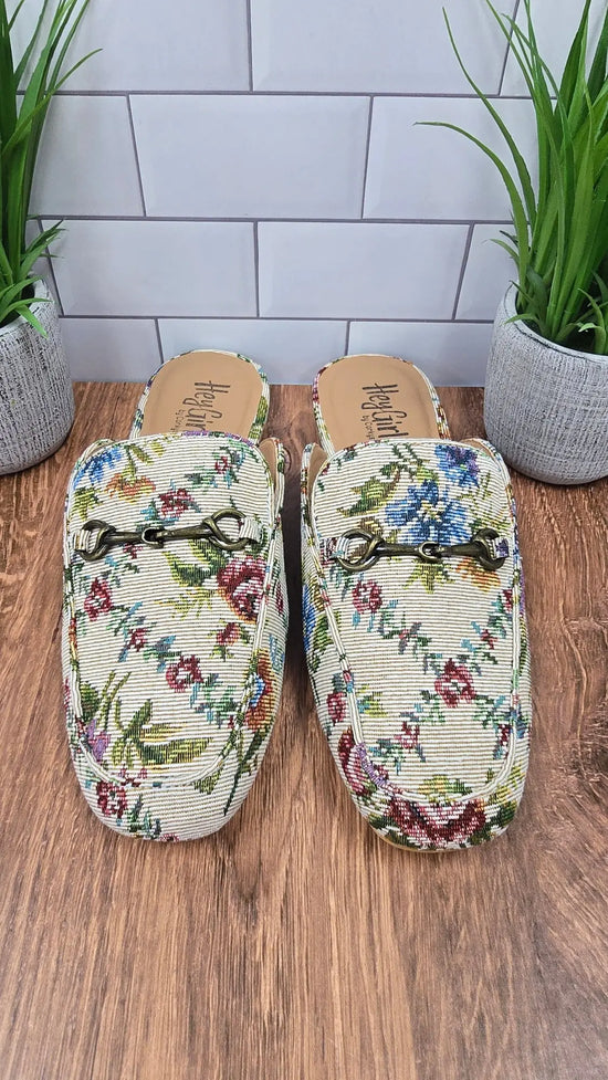 Corkys Floral Charmer Corky's