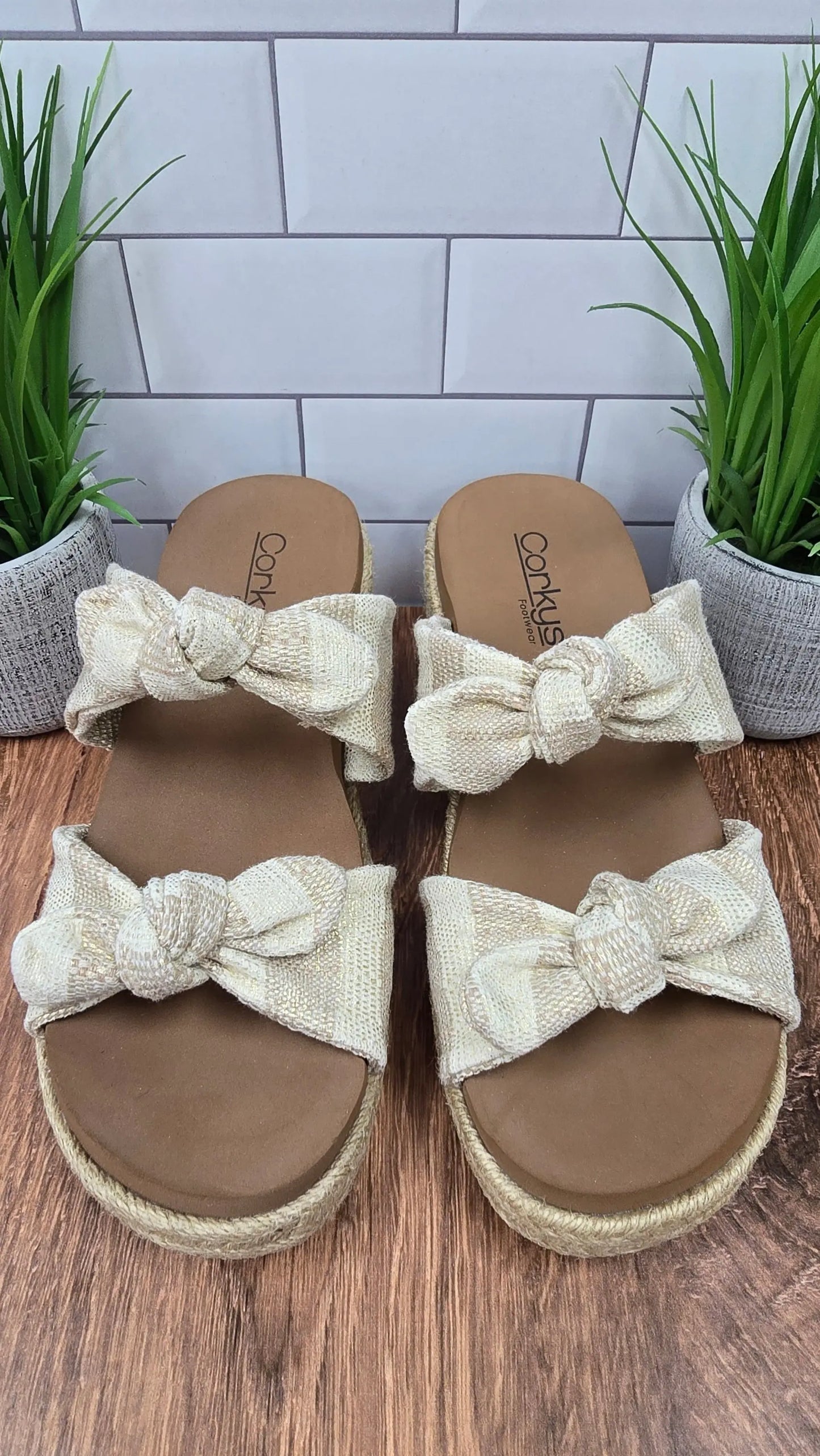 Corkys Tie the Knot Corky's