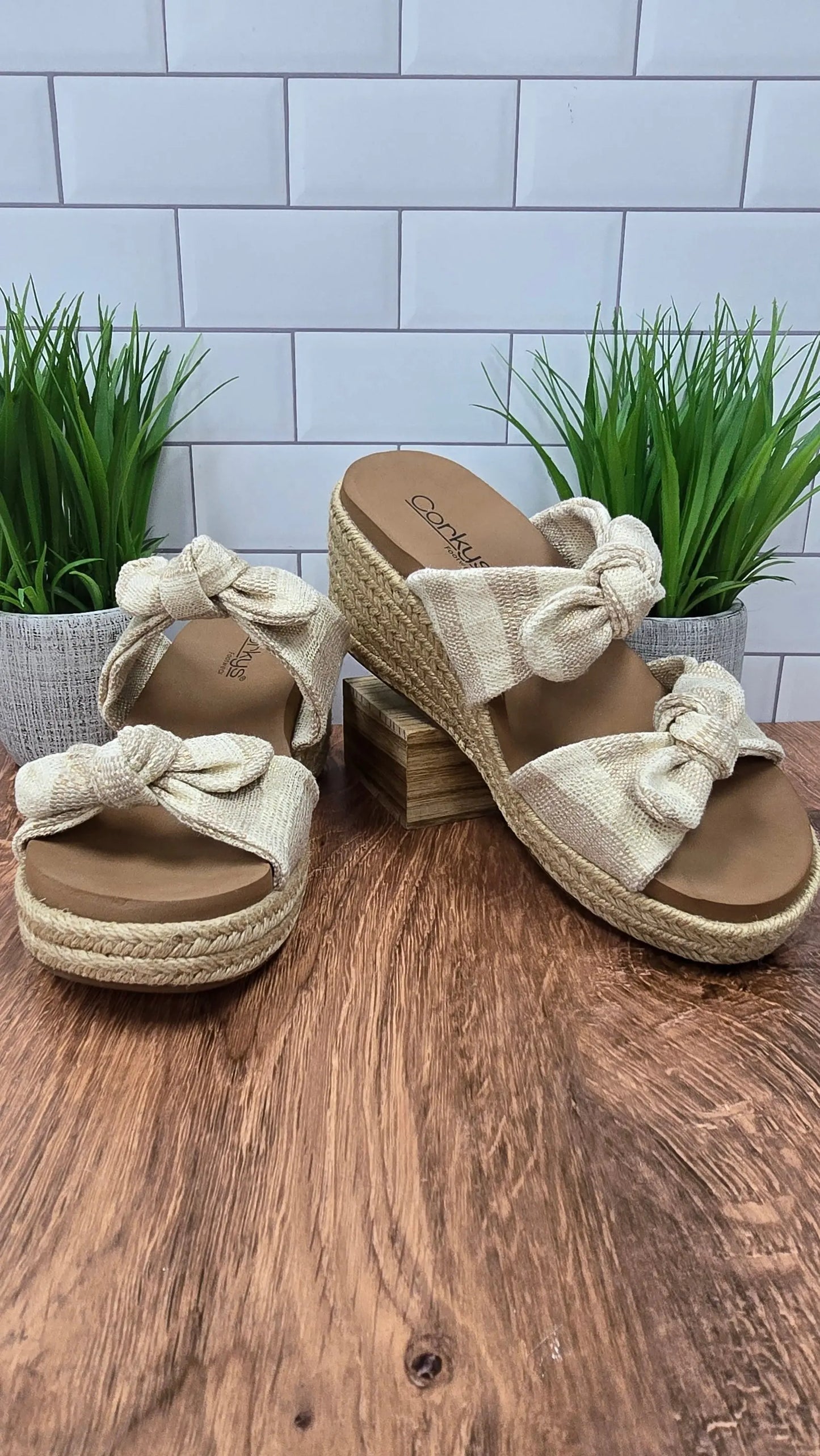 Corkys Tie the Knot Corky's