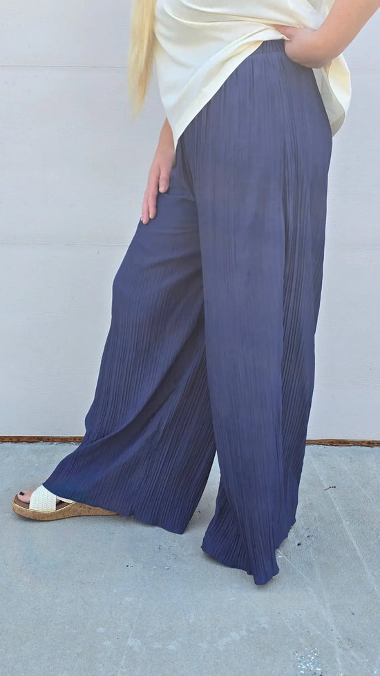 The Noelle Pleated Pants Hem & Thread