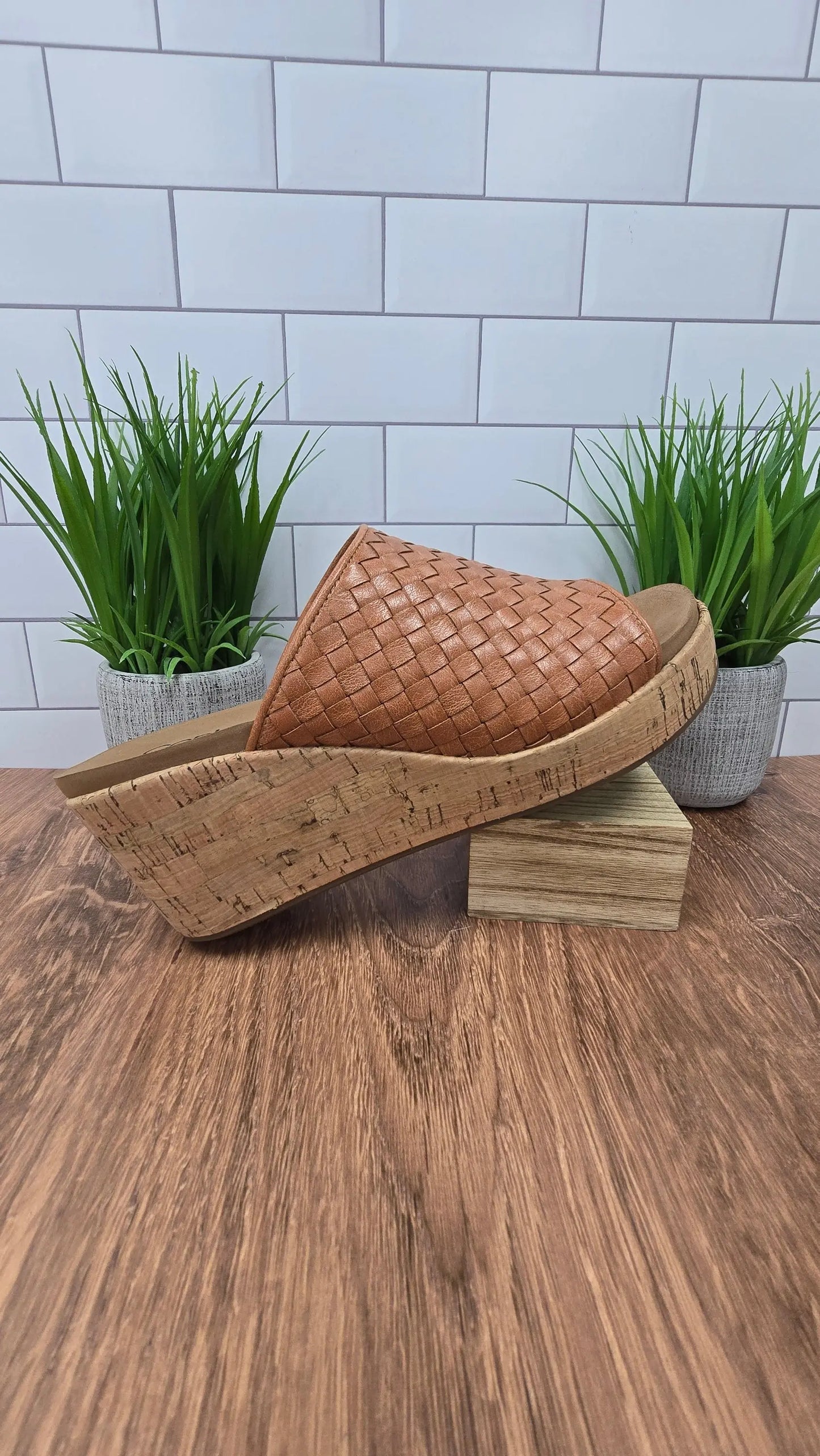 Corkys Wine & Dine Corky's