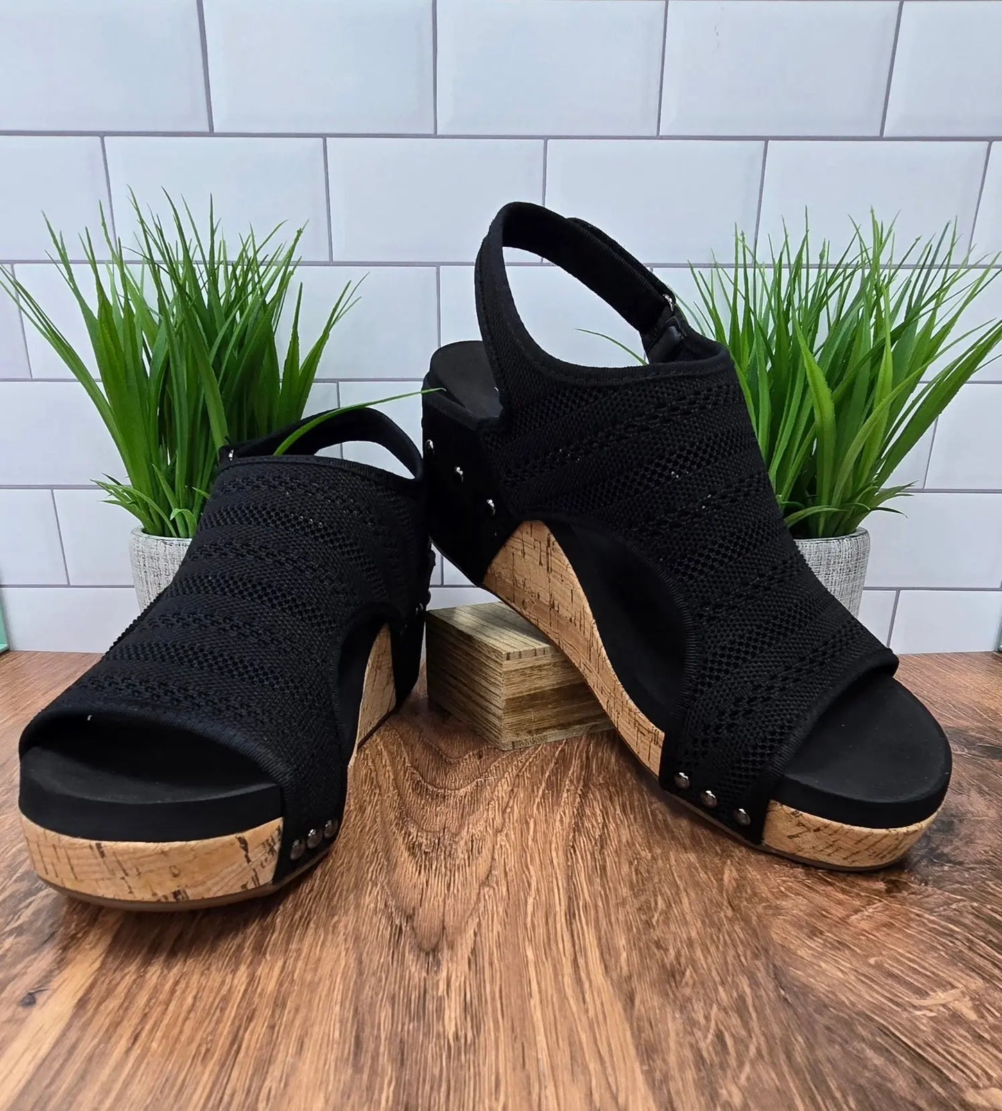 Carley Black Knit Corky's