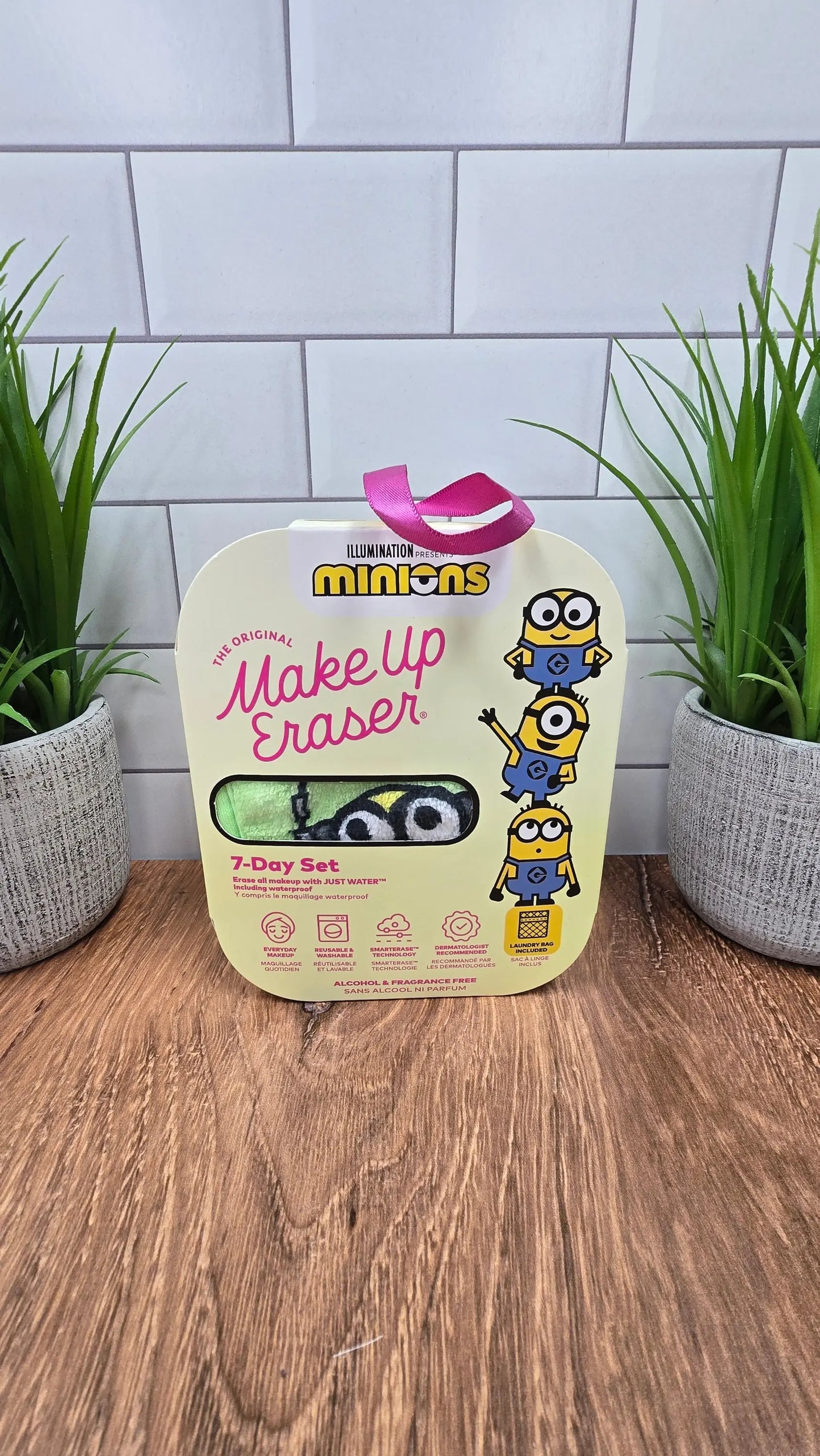 Minions 7-Day Set © | MakeUp Eraser Makeup Eraser