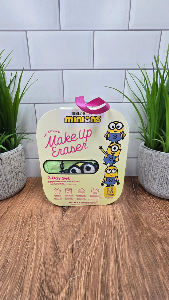 Minions 7-Day Set © | MakeUp Eraser Makeup Eraser