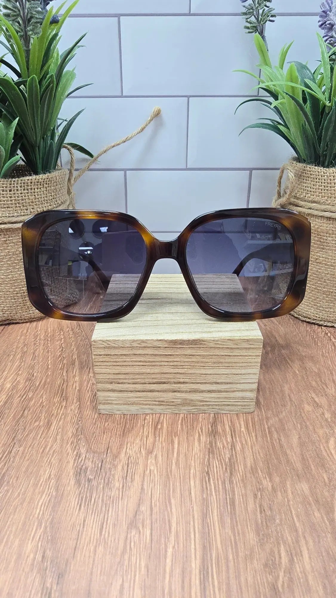 Vivian Acetate Octagonal Sunglasses Freyrs Eyewear