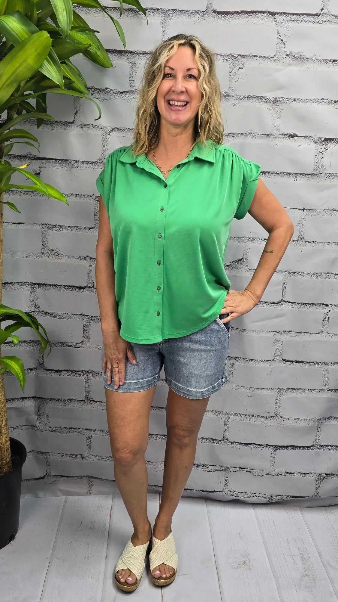 Charlie Light Wash HW Trouser Shorts Judy Blue