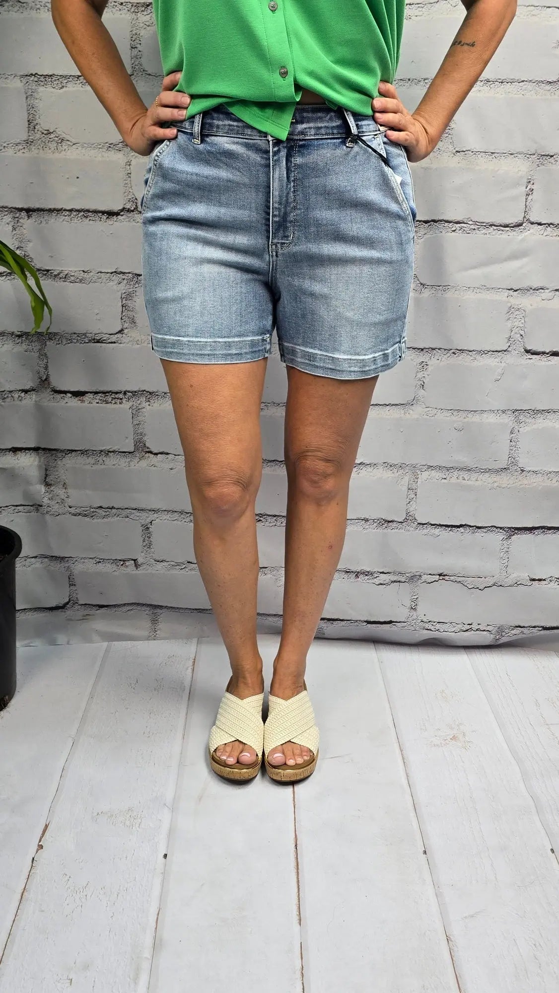 Charlie Light Wash HW Trouser Shorts Judy Blue