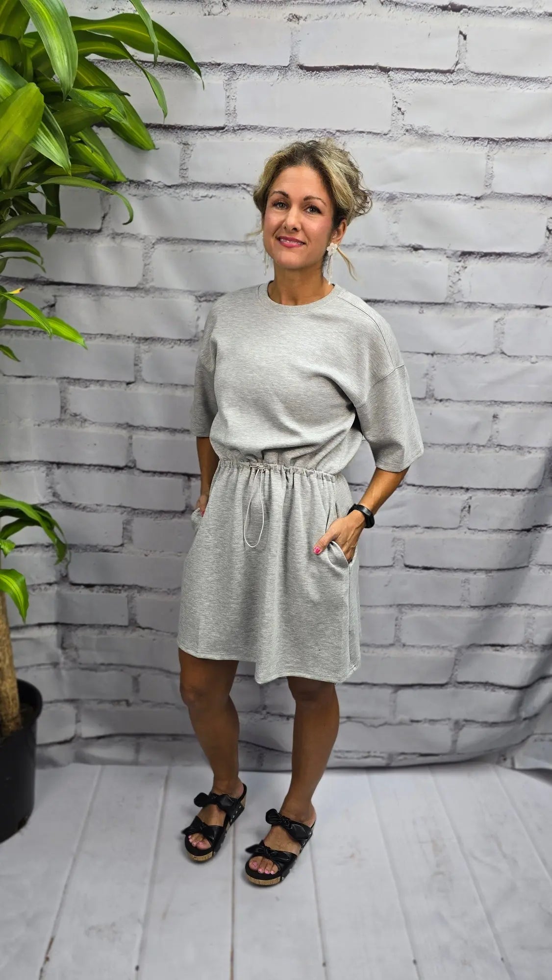 Sweatshirt drawstring dress mittoshop