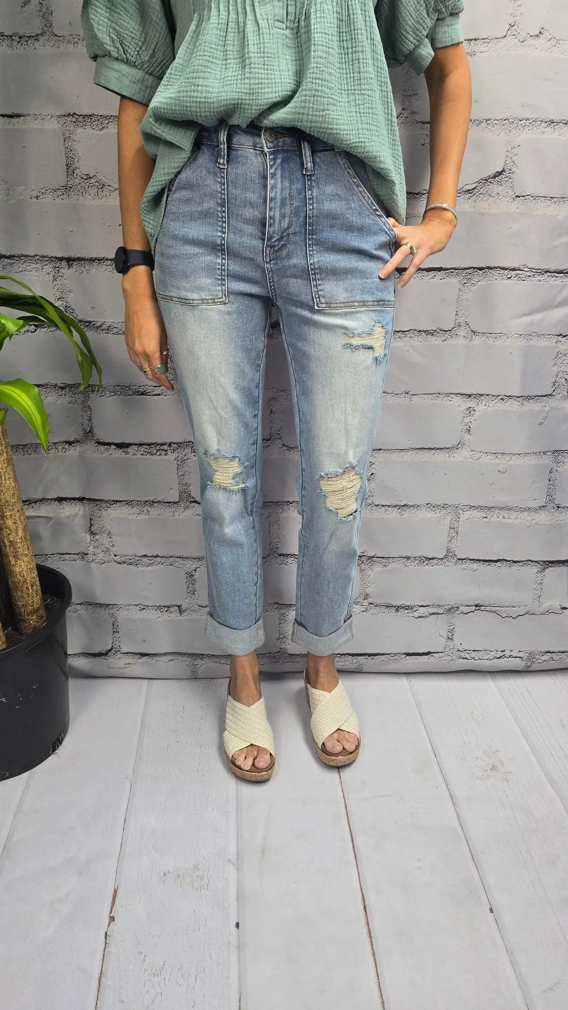 Delilah HW Boyfriend Distressed Judy Blue