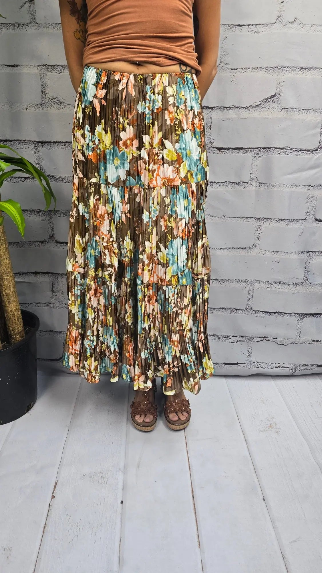 Meadow Pleated Floral Skirt current air
