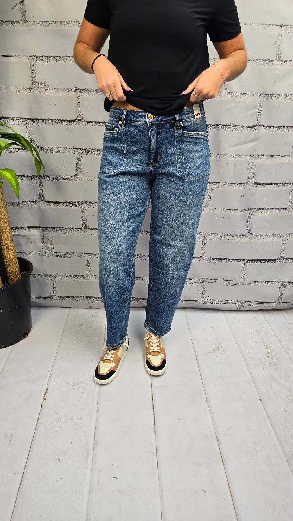 The Fallon Barrel Jeans Judy Blue