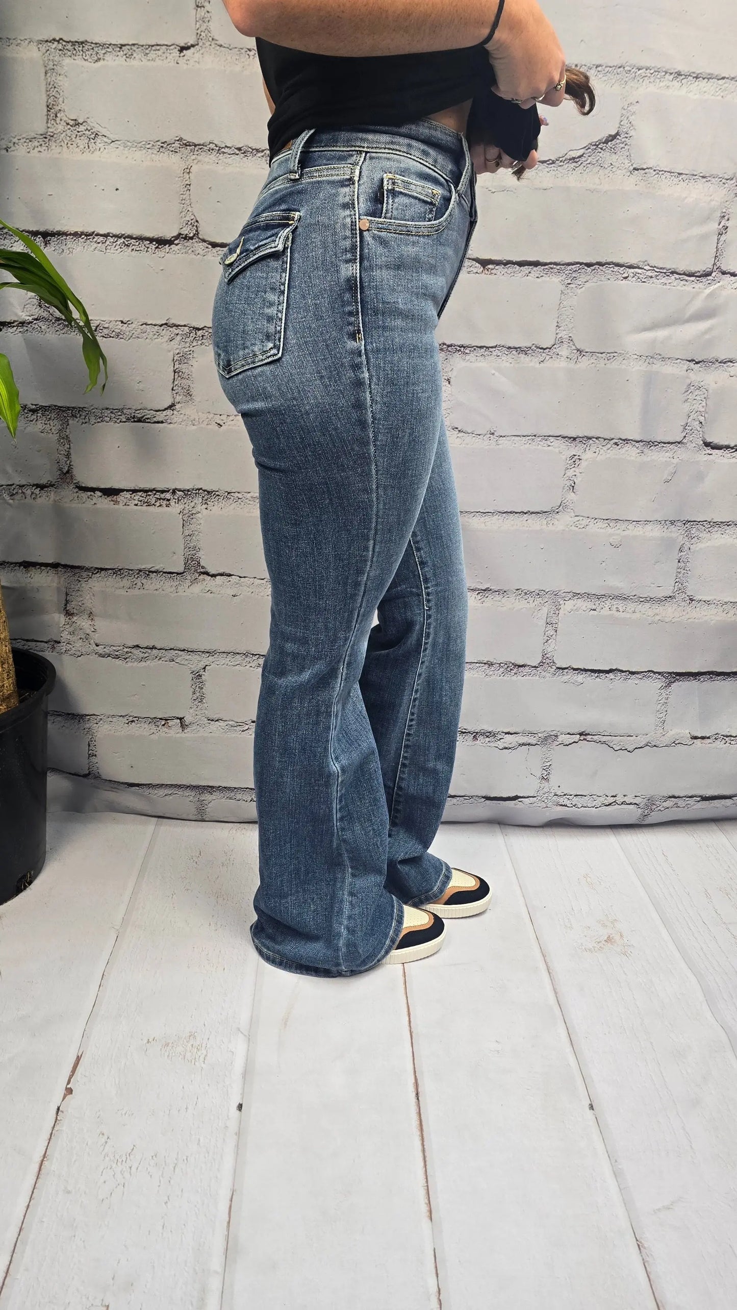 Sloane Flares Judy Blue