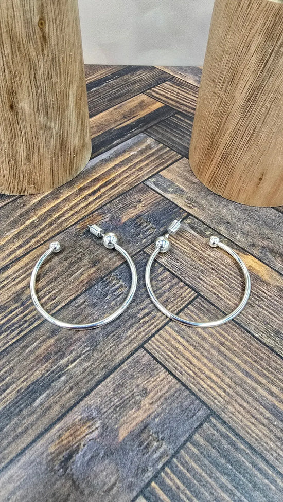 The Modern Muse Hoops What's Hot