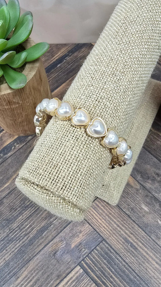 The Sweetheart Pearl Bracelet What's Hot