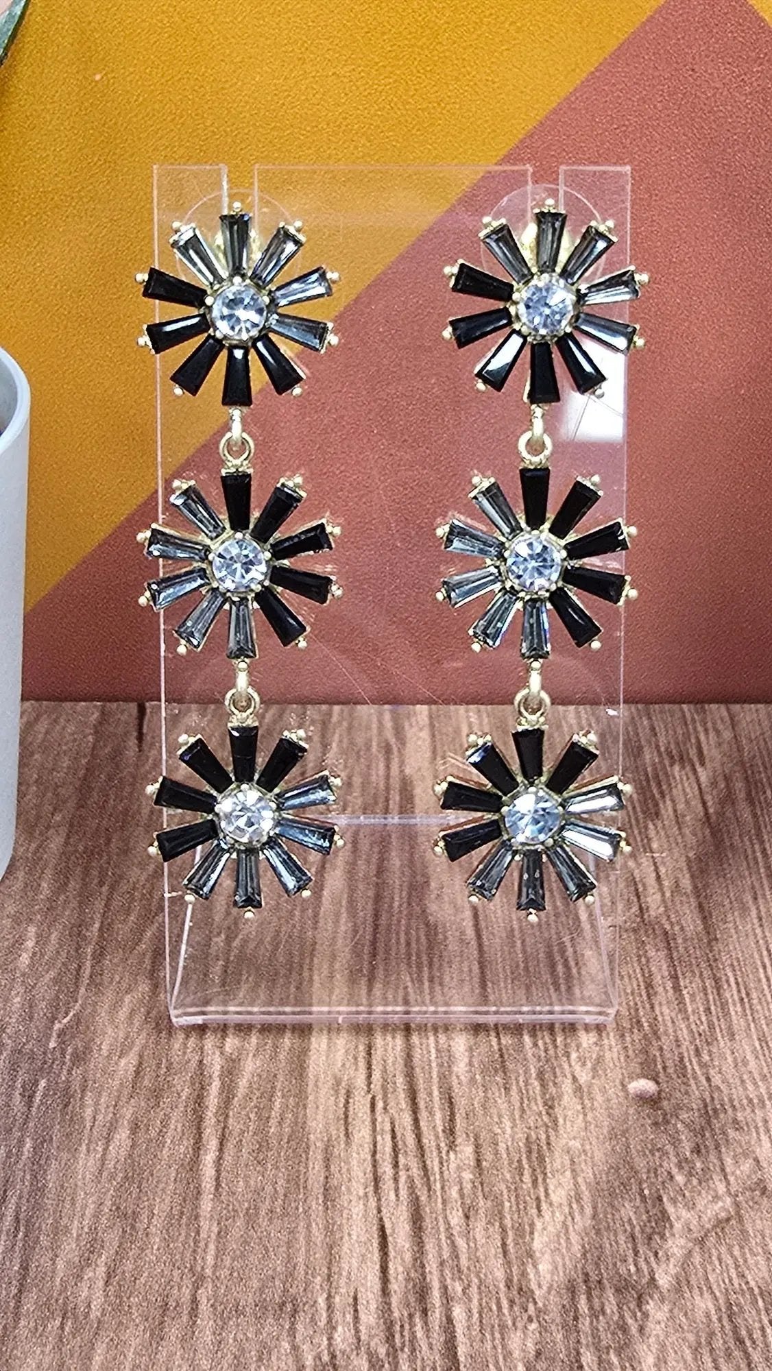 The Starburst Noir Drops What's Hot