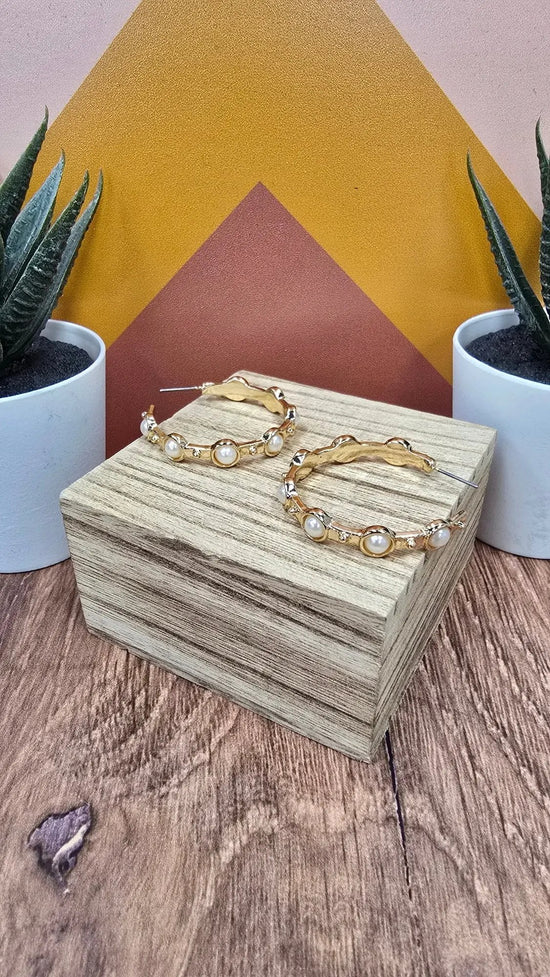 The Pearl Posh Hoops What's Hot