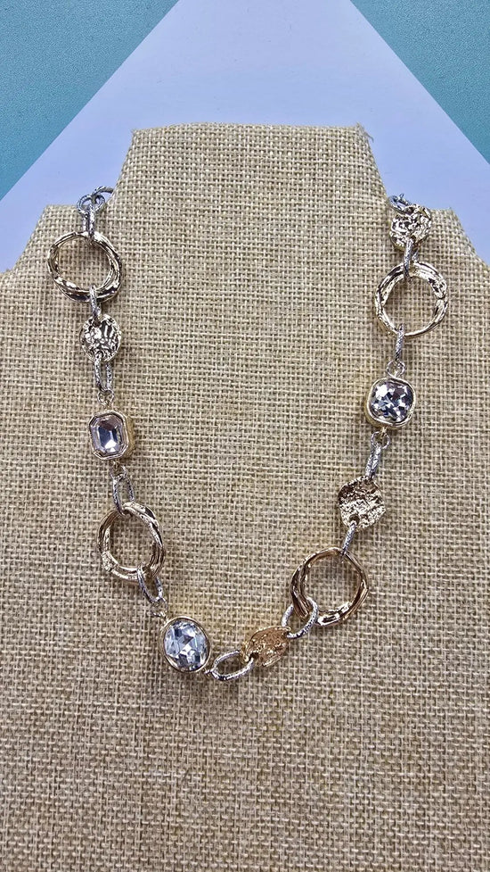 The Aurelia Links Necklace with Silver Links What's Hot