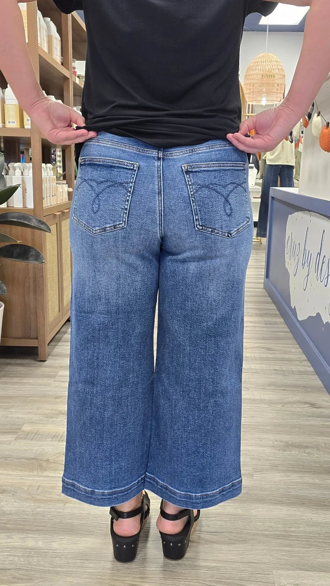 Wren Wide Leg Crop Judy Blue