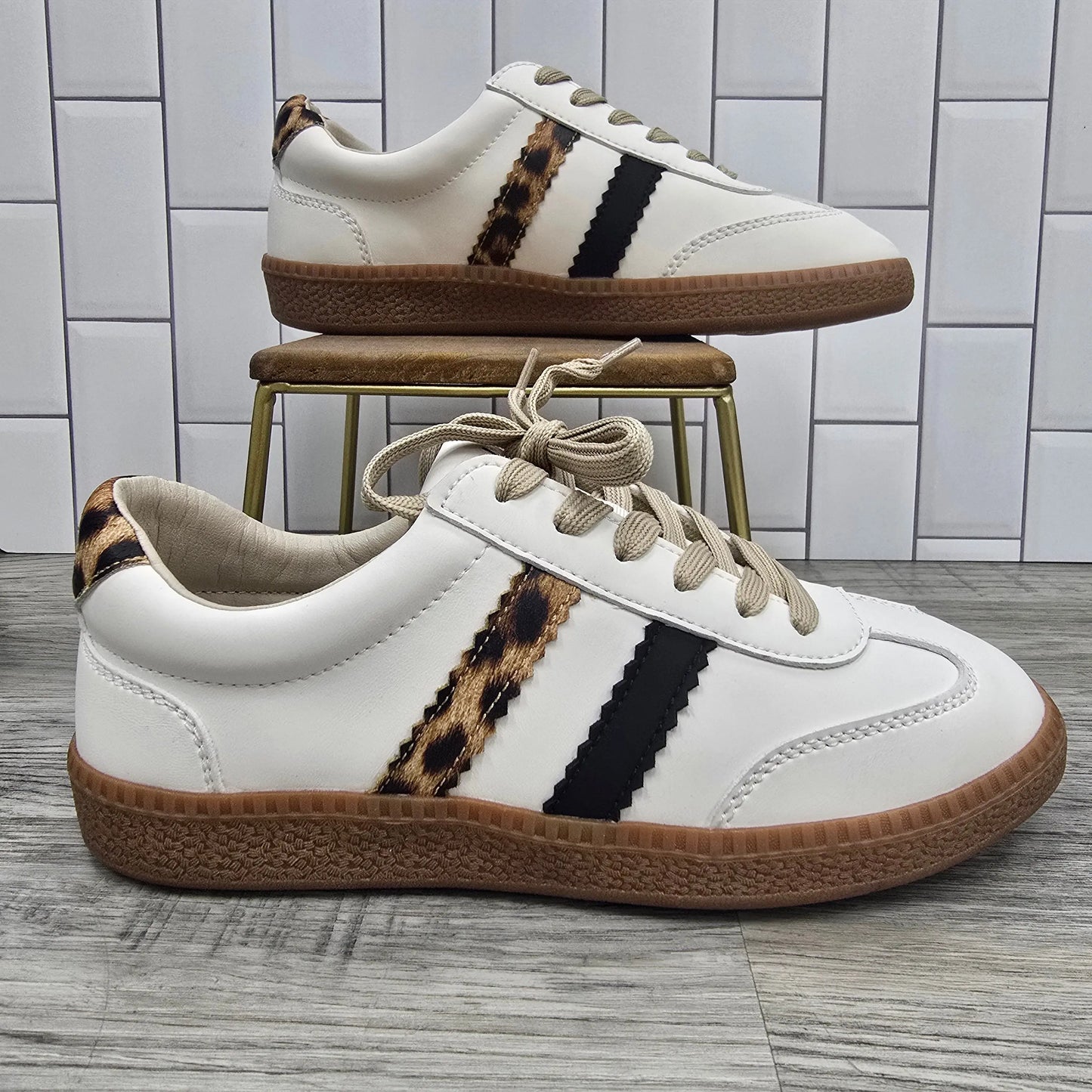 Corkys Heads Up corkys