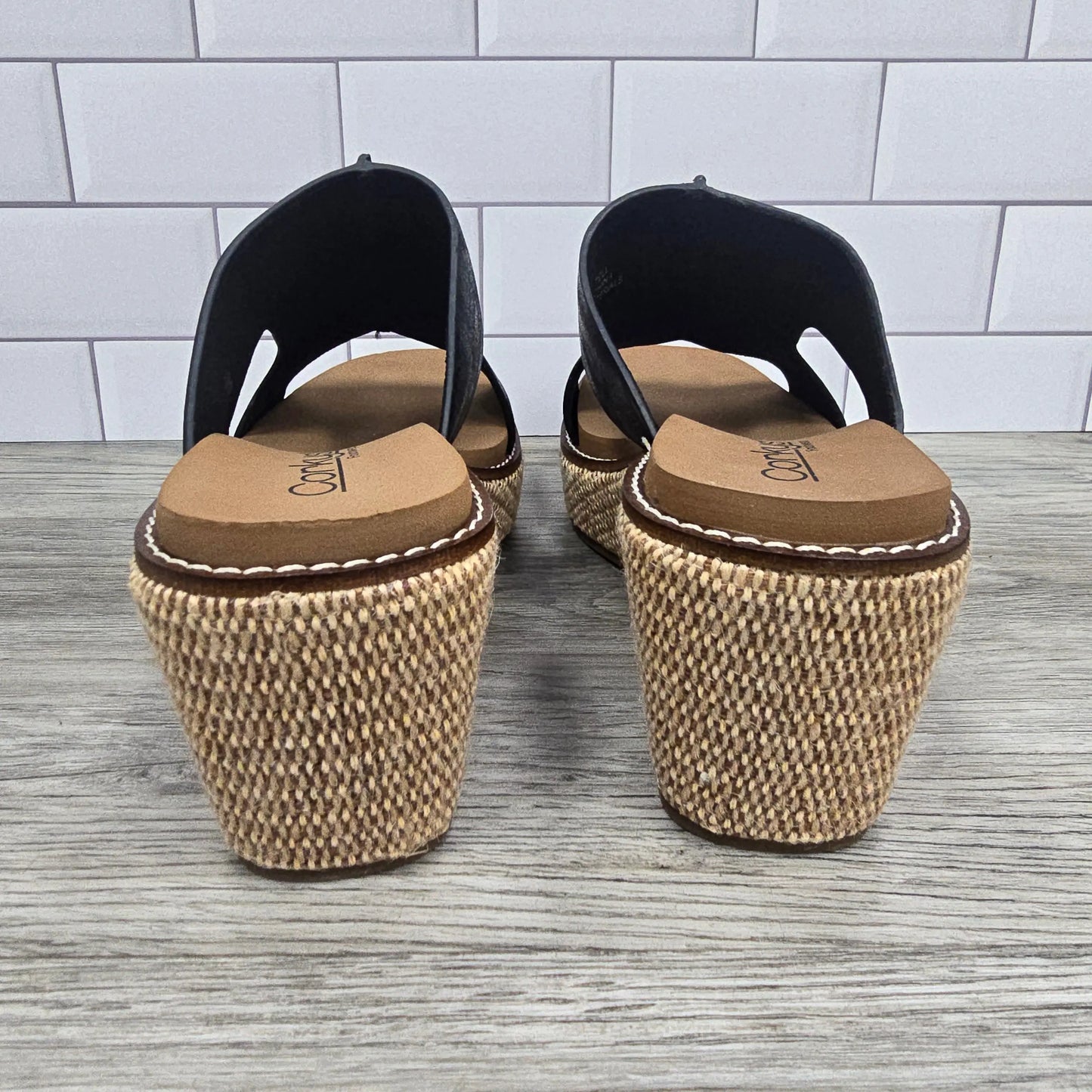 Corkys Kiss N Tell Corky's