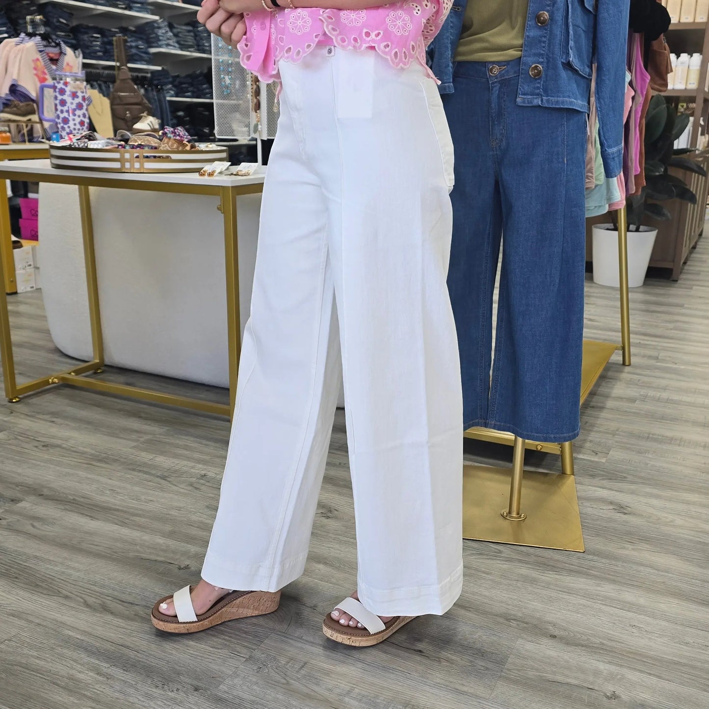 Lucy Line Wide Leg Ankle Jeans MIca