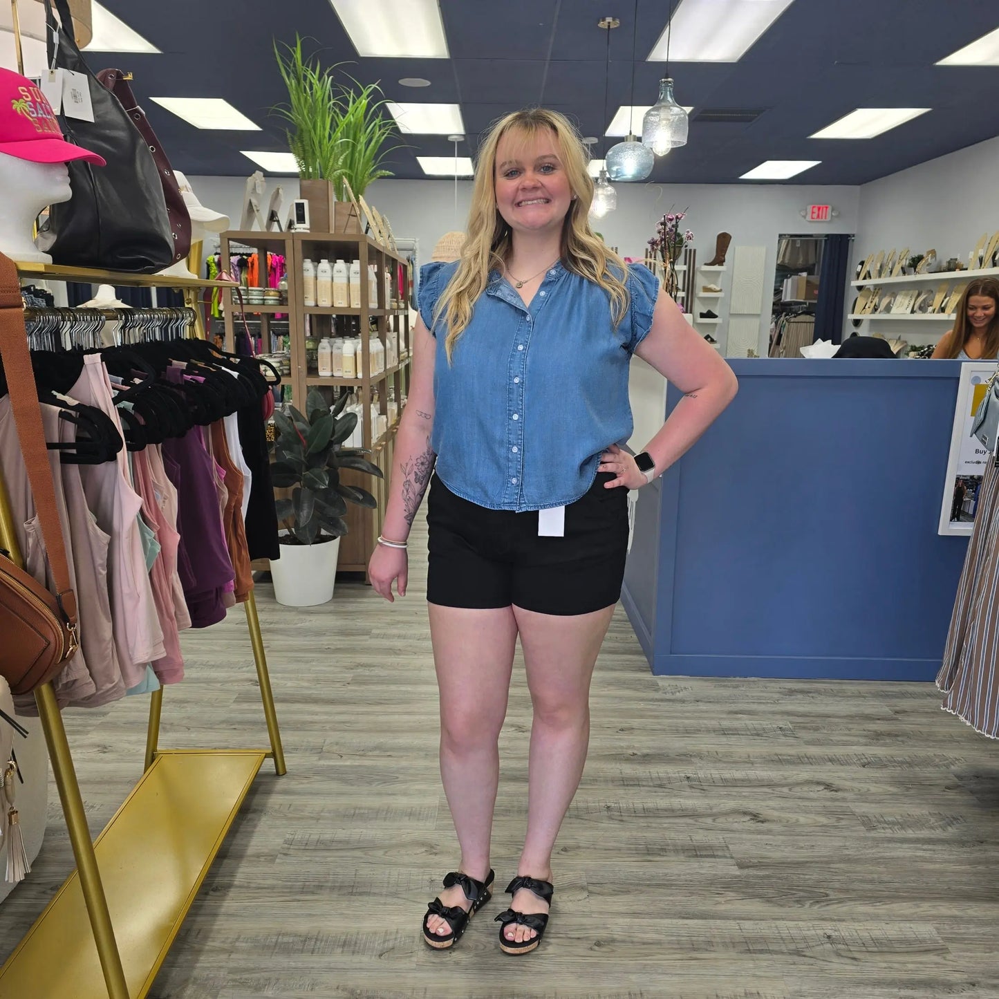 Double Button Blk trouser shorts Judy Blue