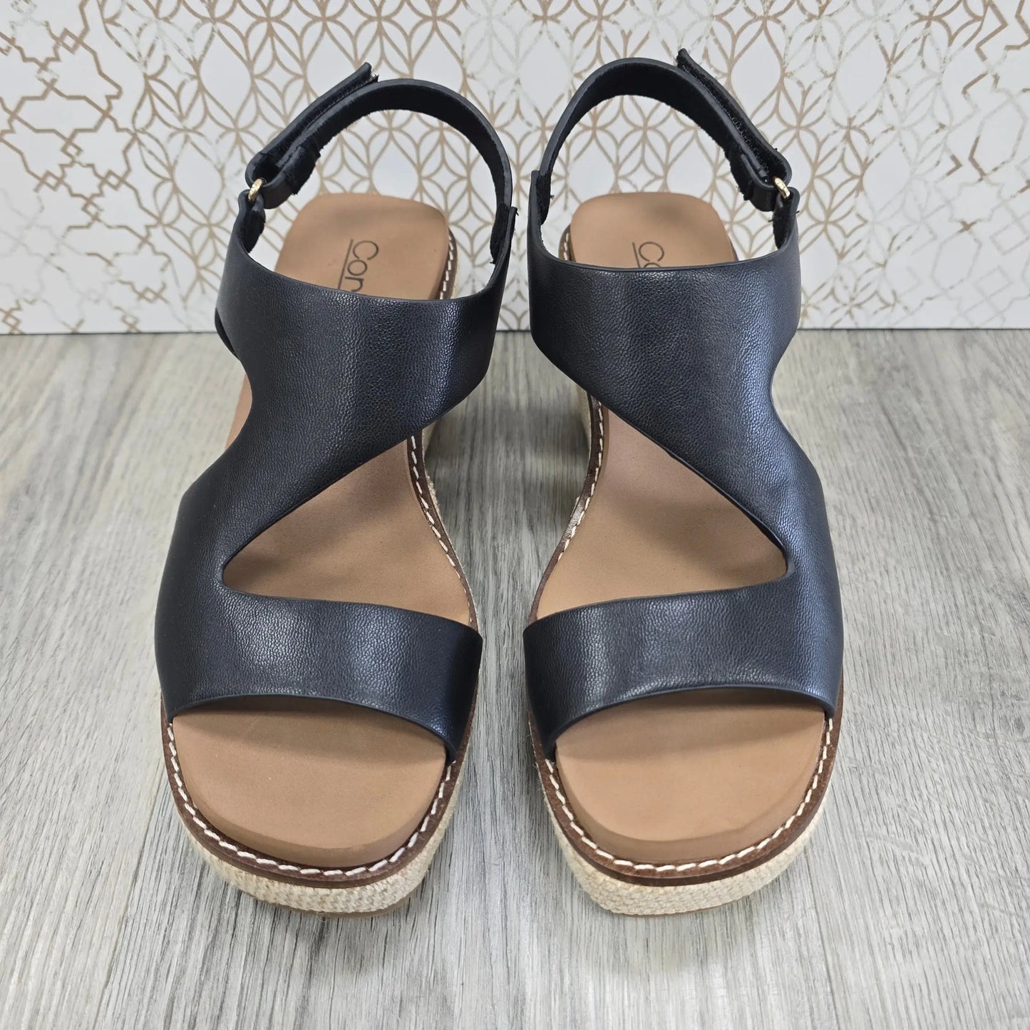 Corkys Steppin Out Corkys