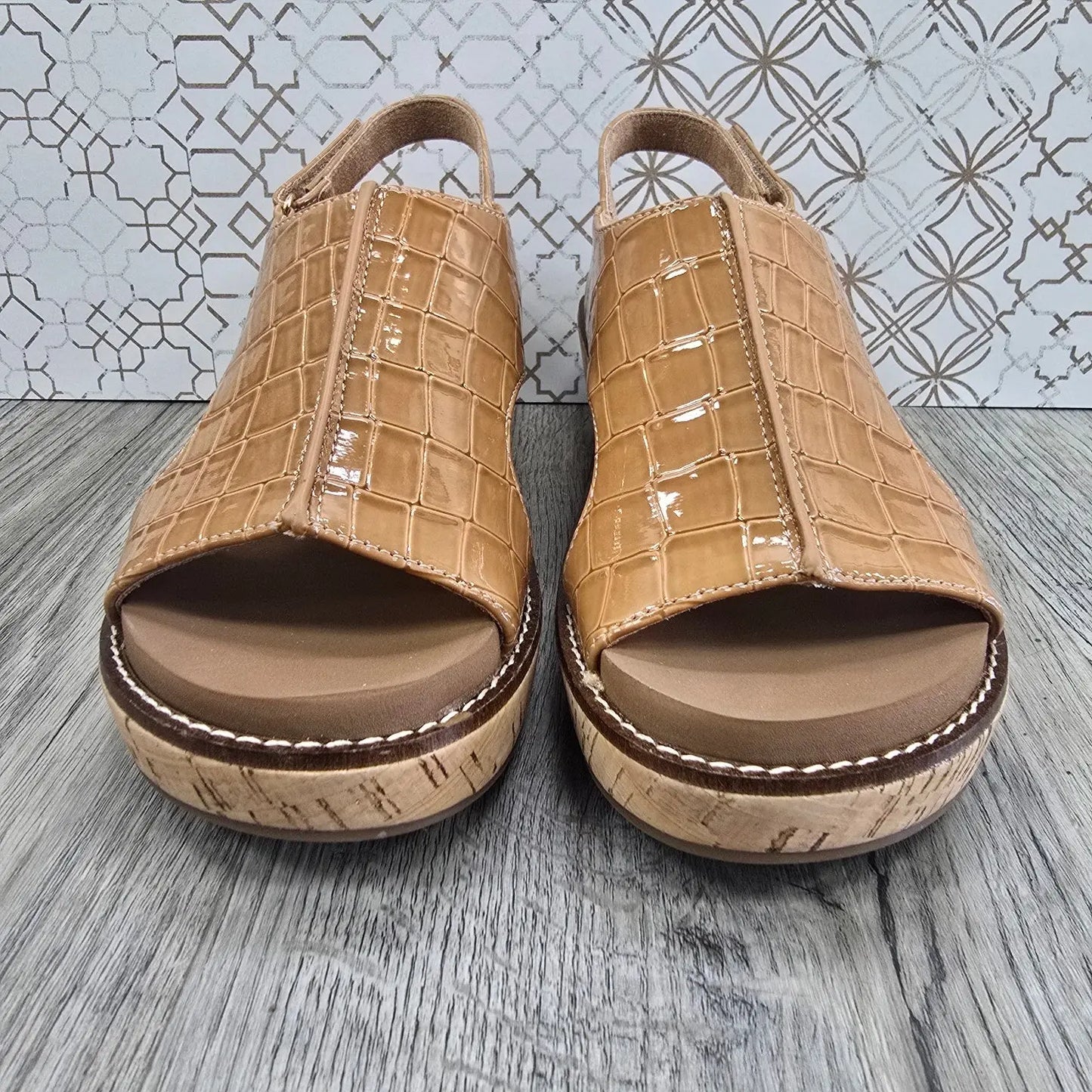 Corkys Volta Carmel Croc Corkys