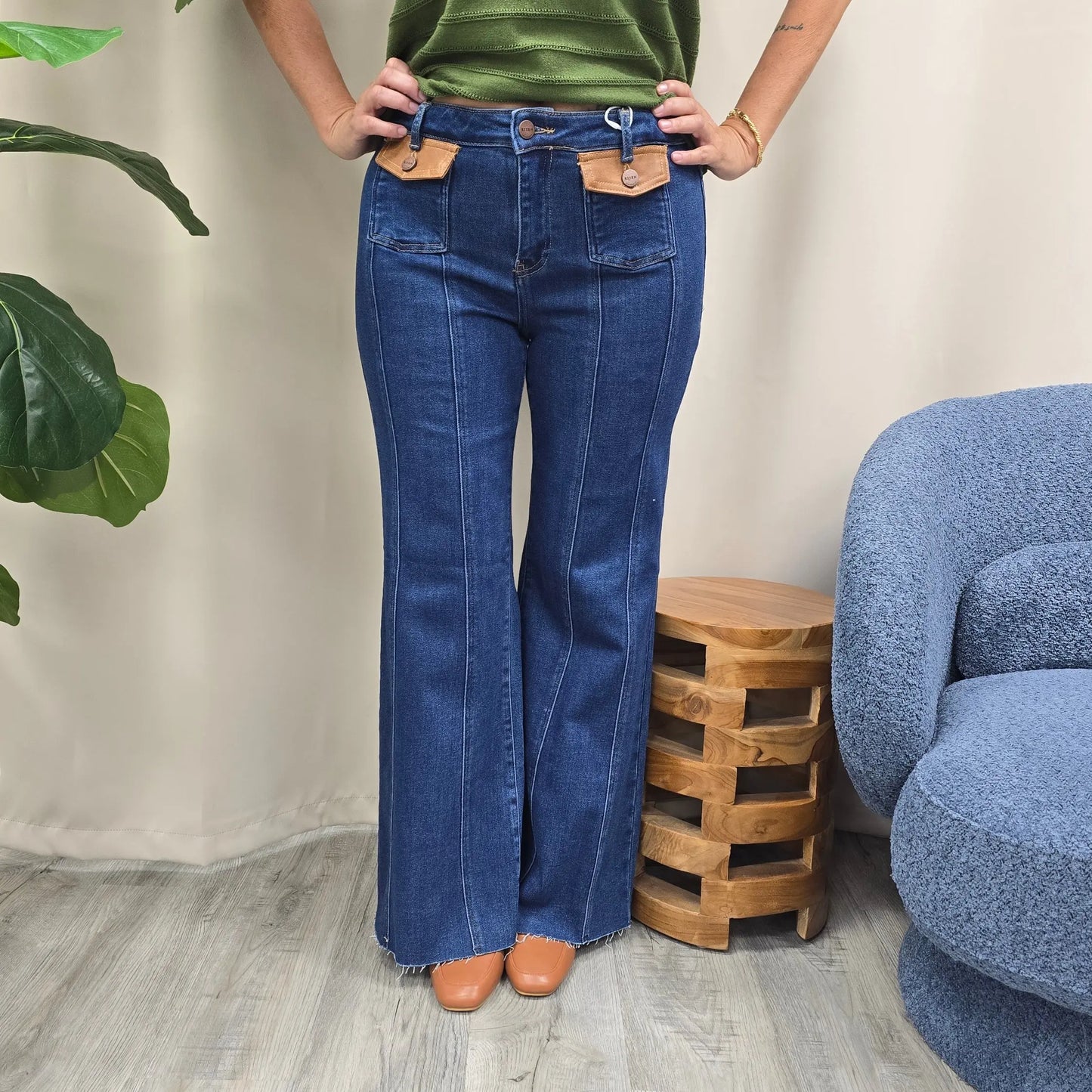 leather pocket flare risen