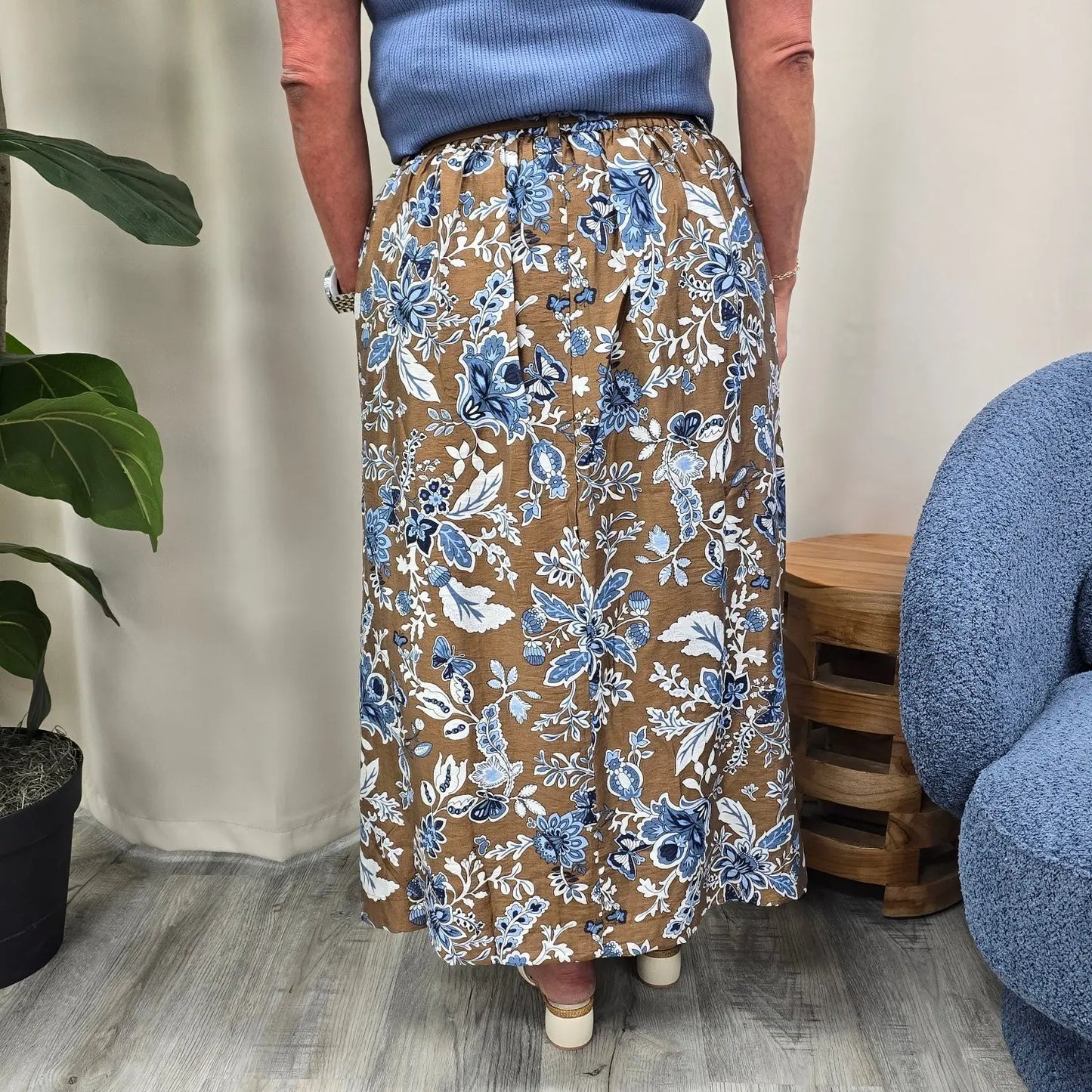 skirt with belt current air