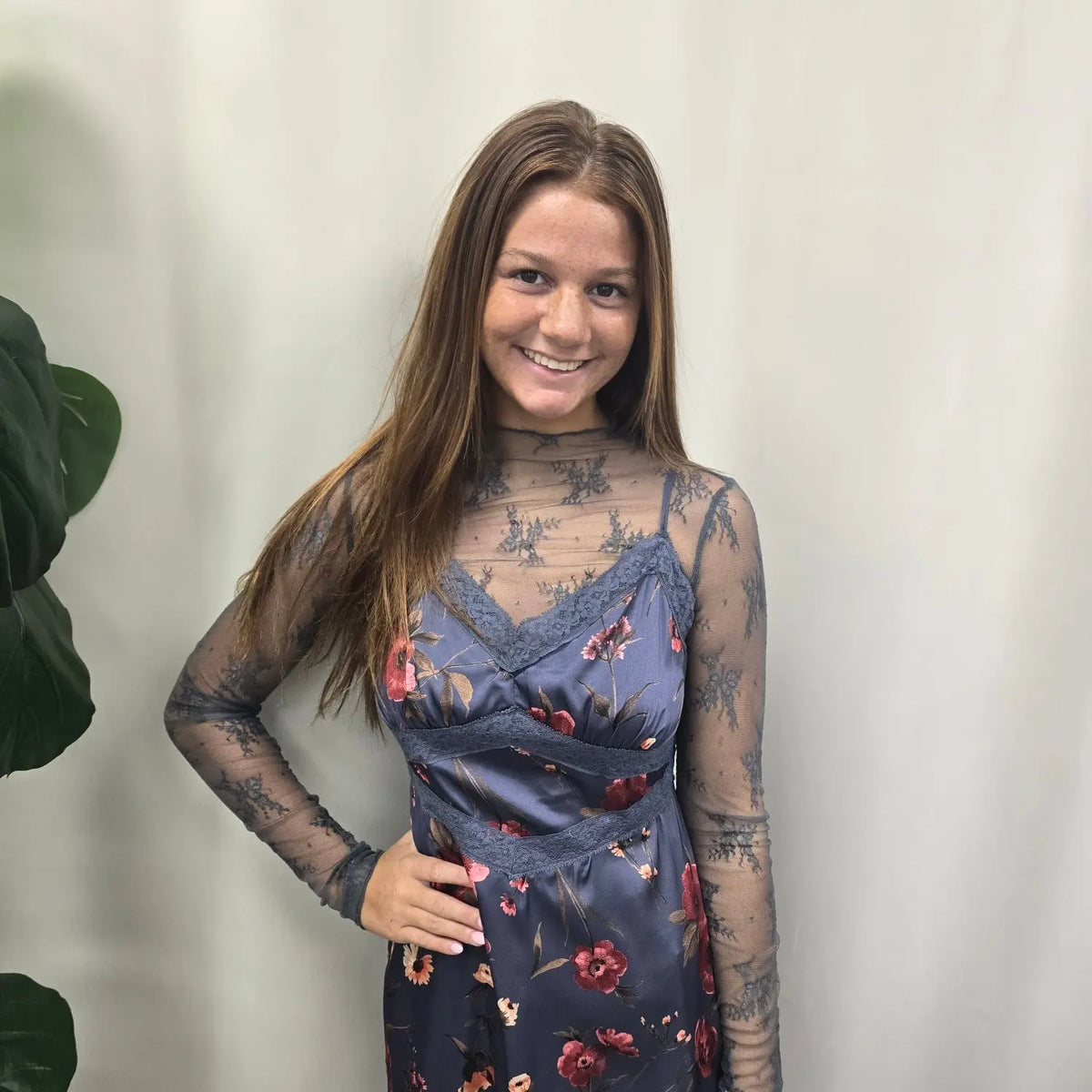 Ellen Sheer Lace Top Listicle