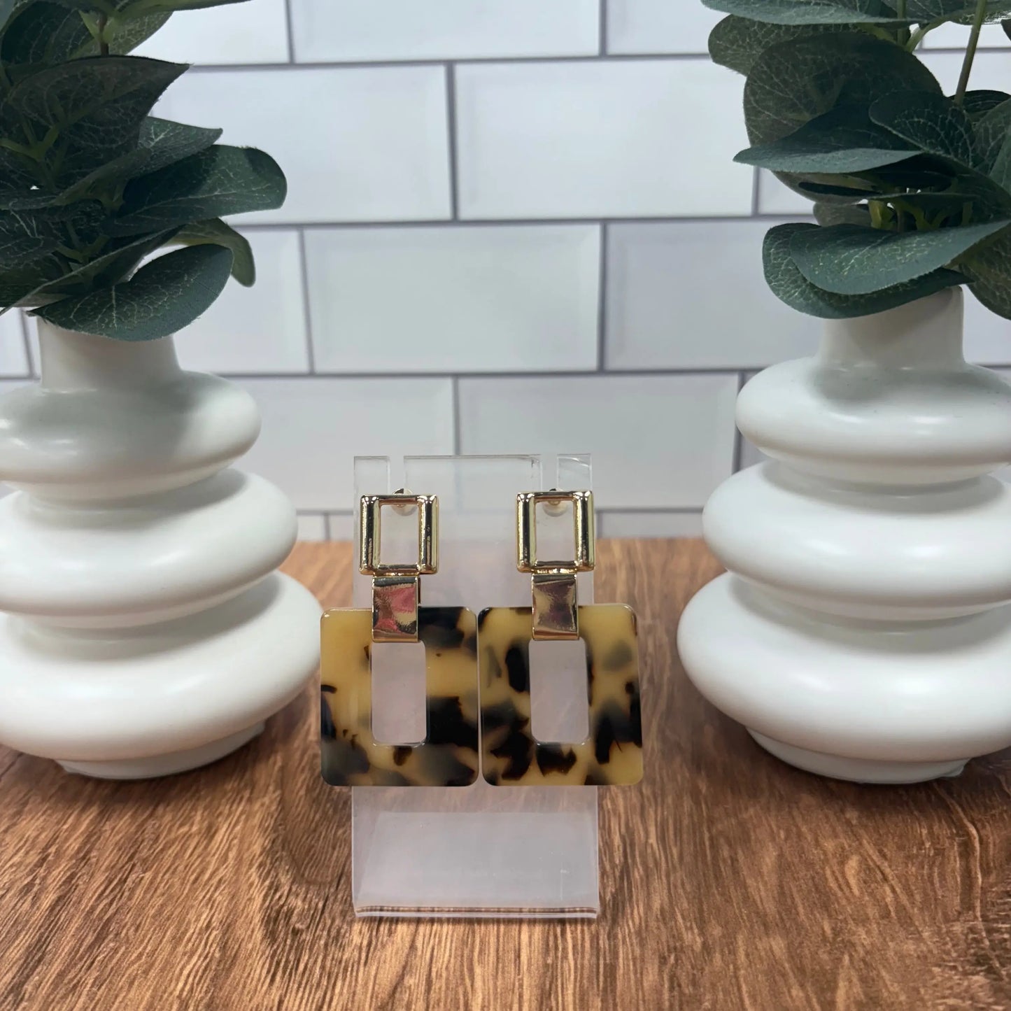 WR Tortoise Luxe Link Earrings What's Hot