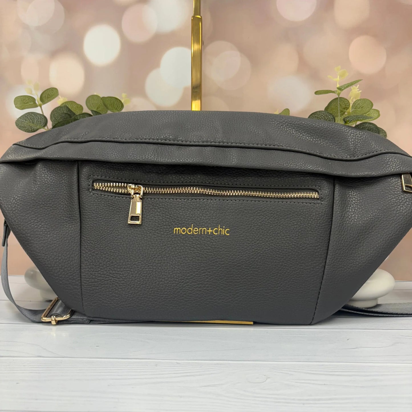 Presley Sling Crossbody Travel Purse Bag Modern + Chic