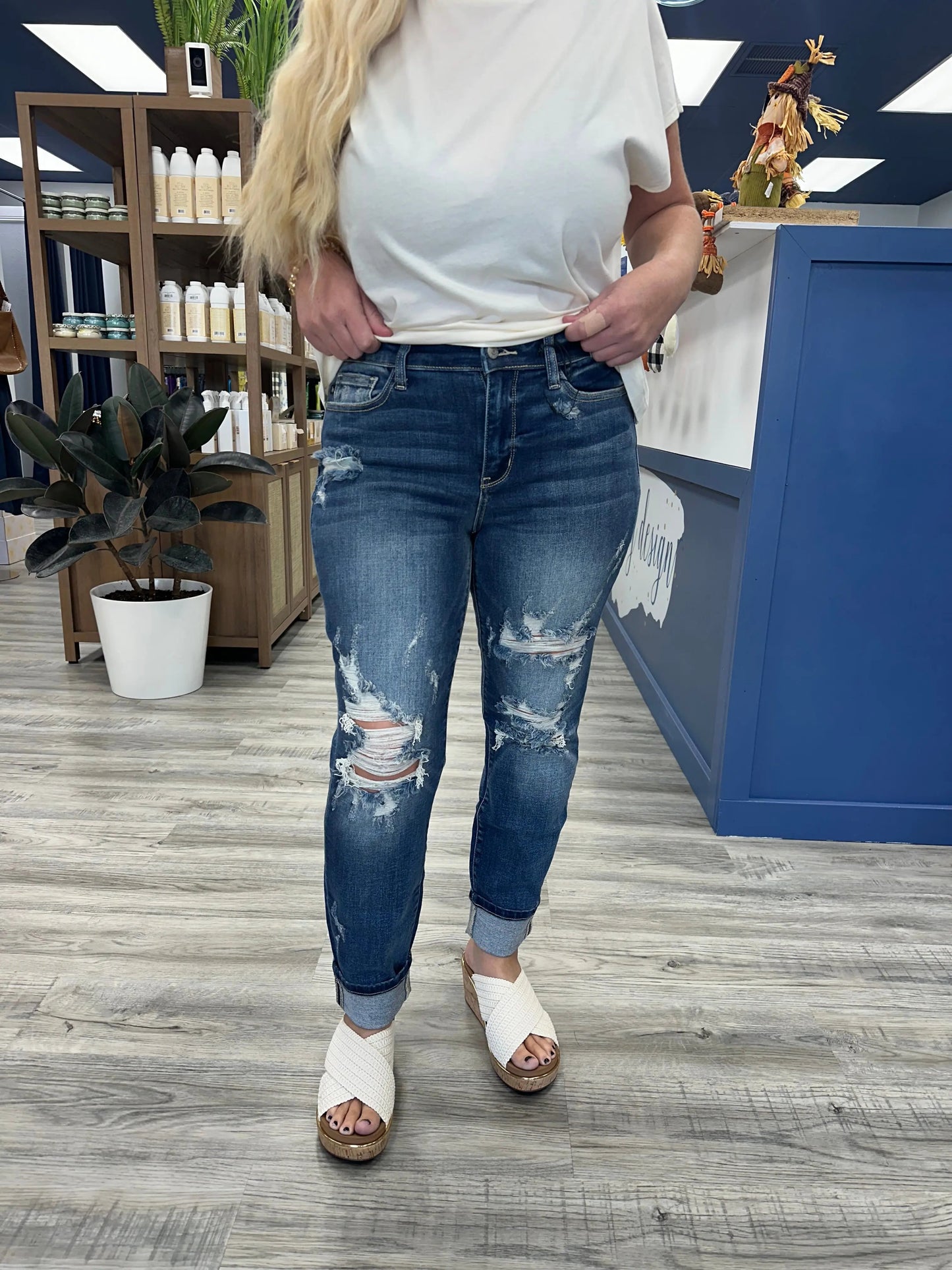 Sawyer Mid Rise Cuffed Destroyed Boyfriend Judy Blue