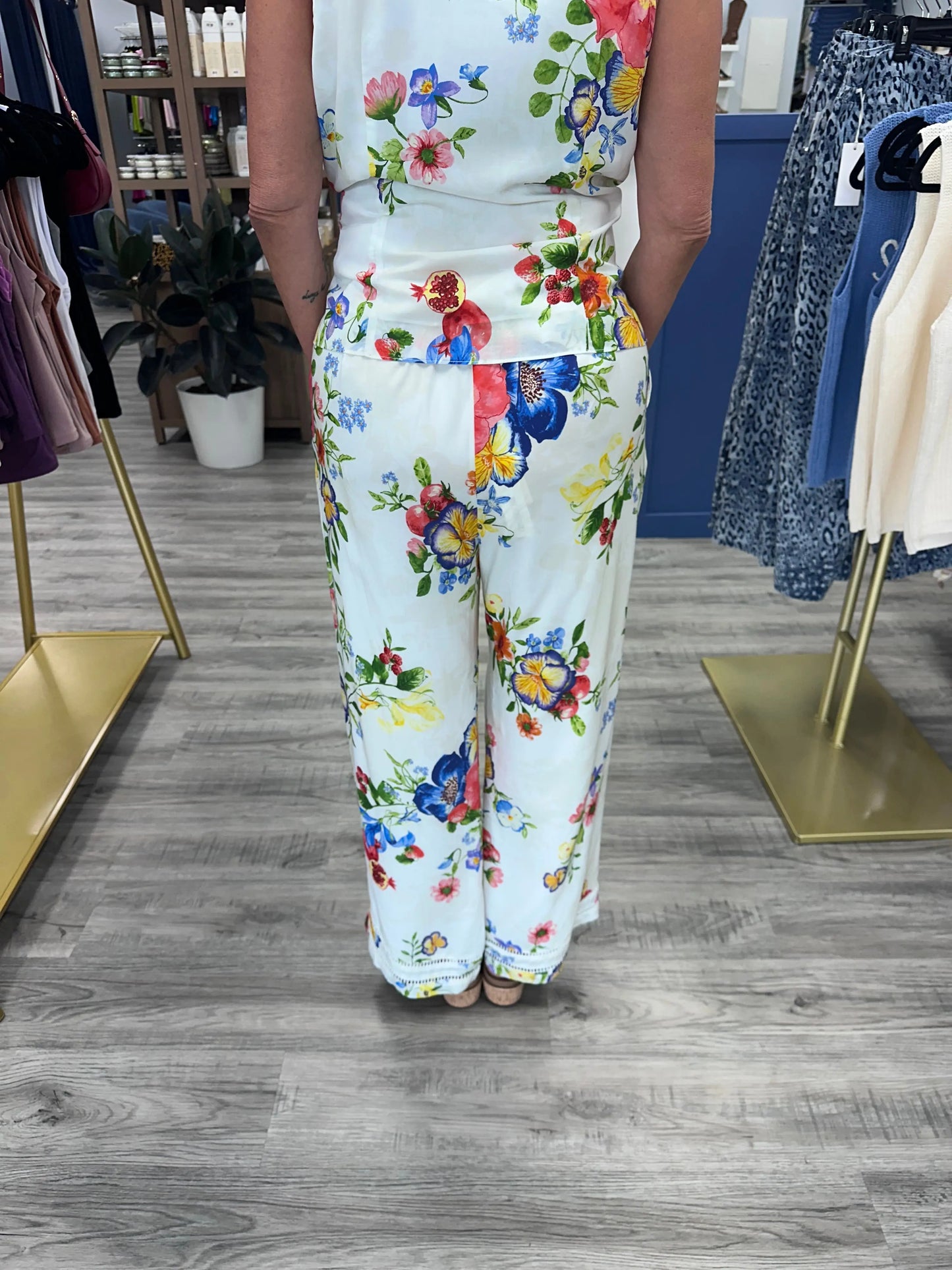 Florence Floral Set current air
