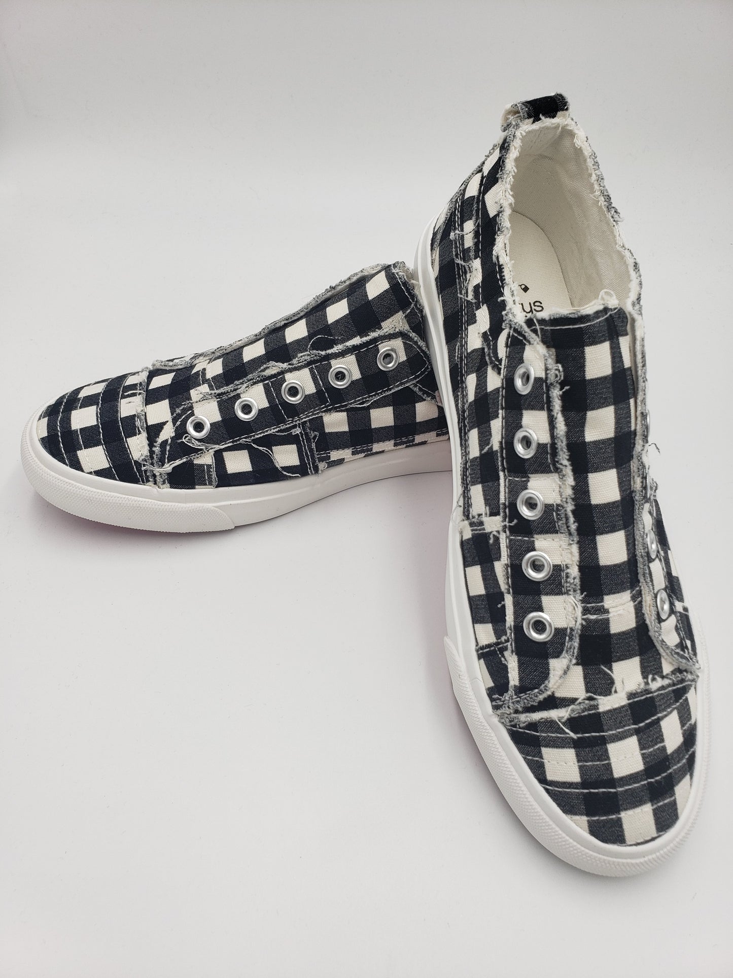 Load image into Gallery viewer, Black Gingham Slip on Shoes
