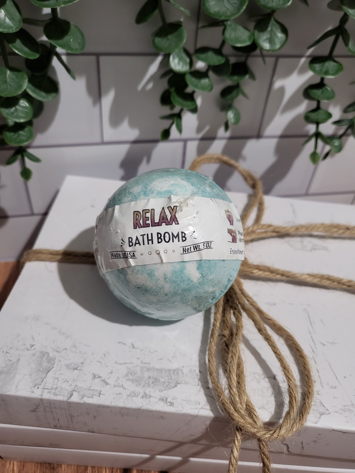 Load image into Gallery viewer, Relax Bath Bomb
