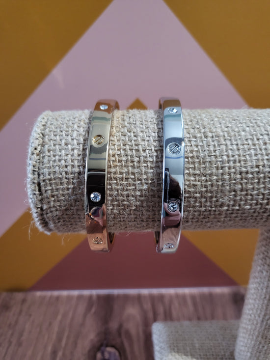 Load image into Gallery viewer, Bolt &amp;amp; Crystal Cuff Bracelet
