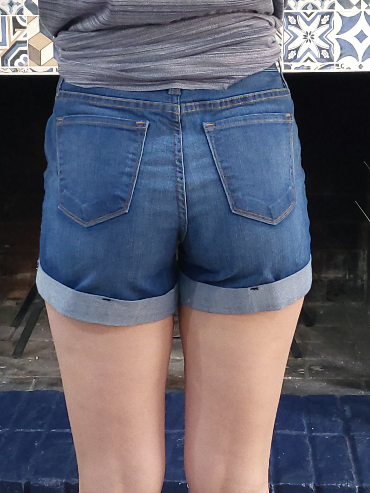 Load image into Gallery viewer, JB High Waisted Cuff Shorts
